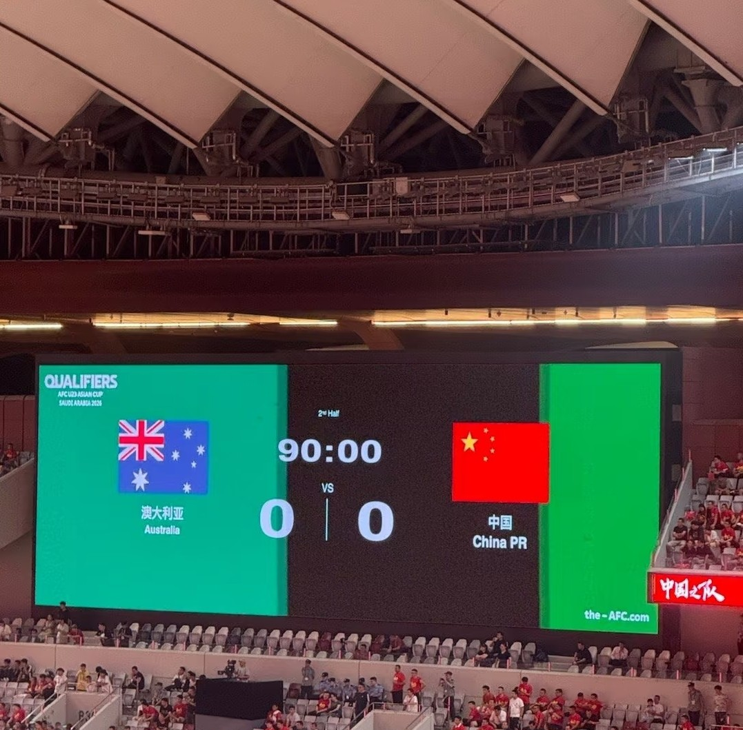 亚冠倒计时，阿贾克斯集结日刷新队史纪录，细节引发关注，压力陡增，阵容厚度经受考验-LOL直播